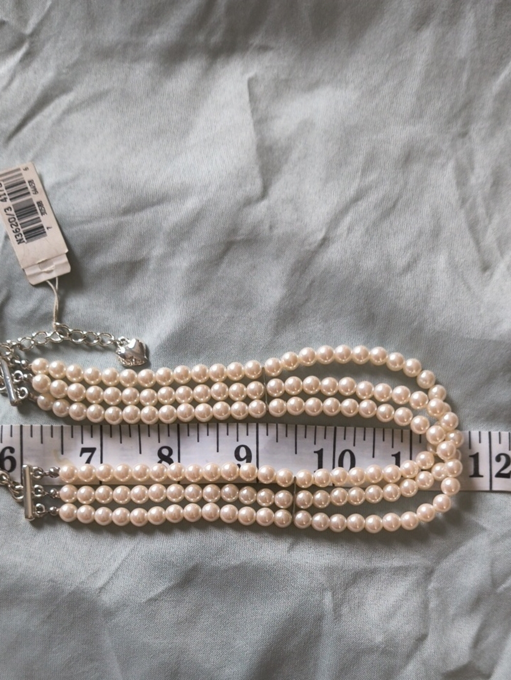 Classic Three-Strand Pearl Choker Necklace - Cream
